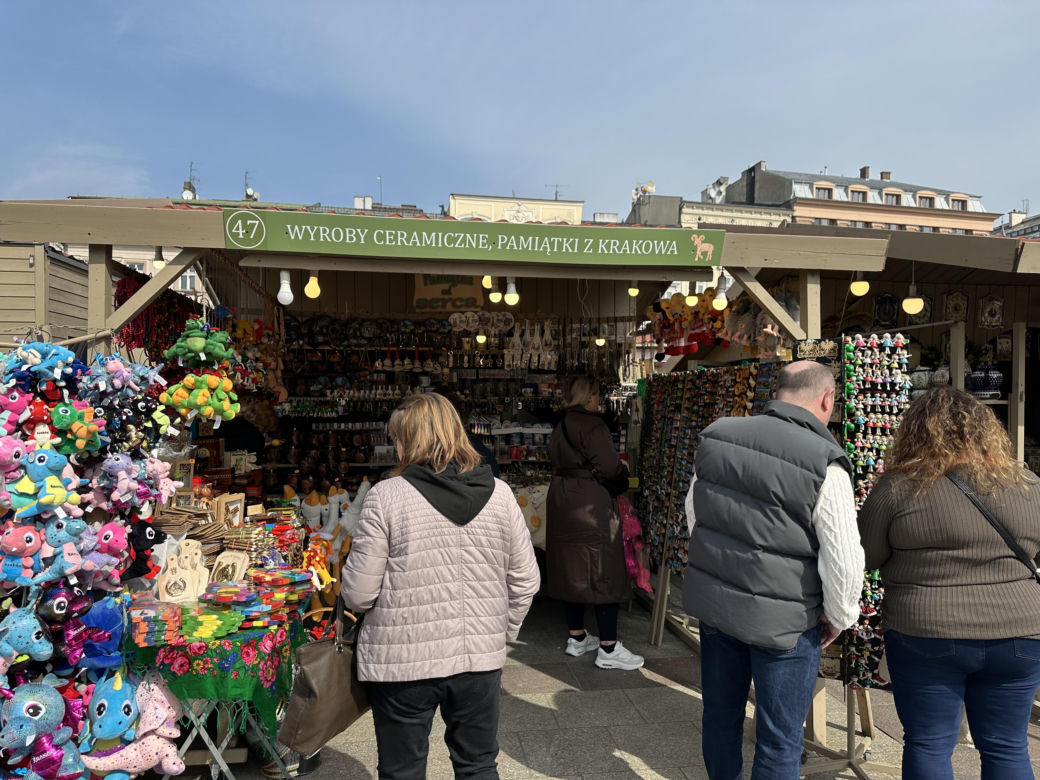W Krakowie wystartował jarmark wielkanocny. Sprawdziliśmy tegoroczne ceny!