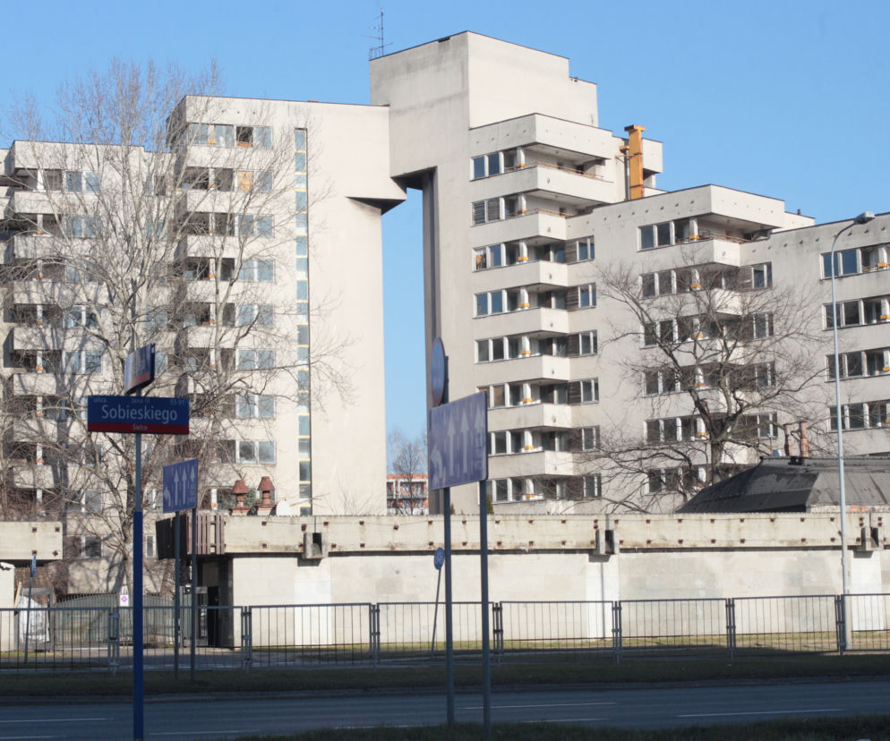 Rosja okupuje bloki w Warszawie