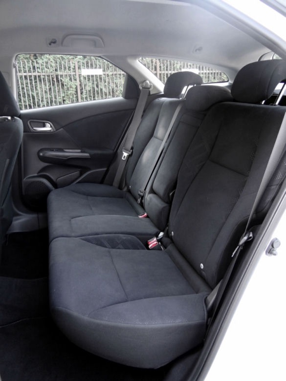 Honda Civic Tourer vs. Peugeot 308 SW