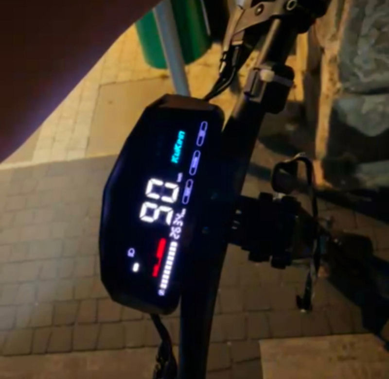 Szaleńczy rajd hulajnogą w Koszalinie. 15-latek gnał 90 km/h, uciekając przed policją!
