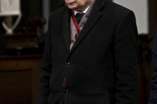 Msza za ofiary Smoleńska w Archikatedrze. Obecni Nawrocki i Kaczyńska