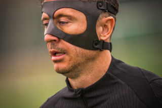 Robert Lewandowski trenował w masce