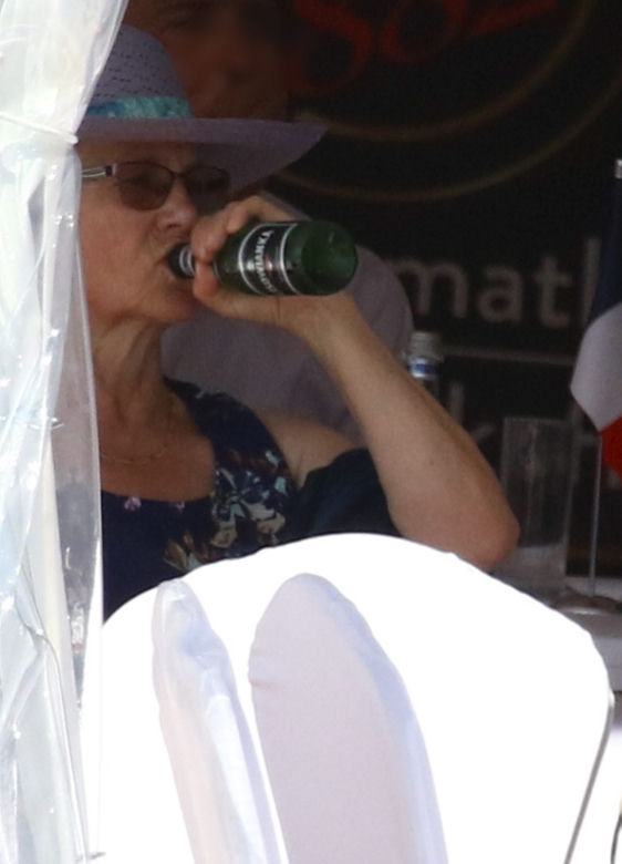 Lejdi Wałęsa na wyścigach konnych