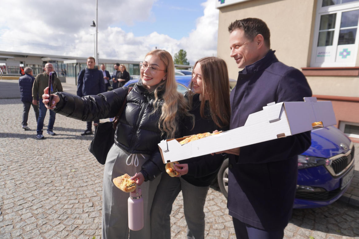 Rafał Trzaskowski w Skarżysku-Kamiennej. 19 maja 2025