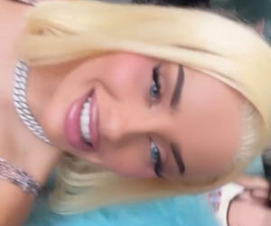 Polskie gwiazdy na koncercie Bad Bunny'ego. Lewandowska w samym staniku, Tarnowska niczym na Coachellę