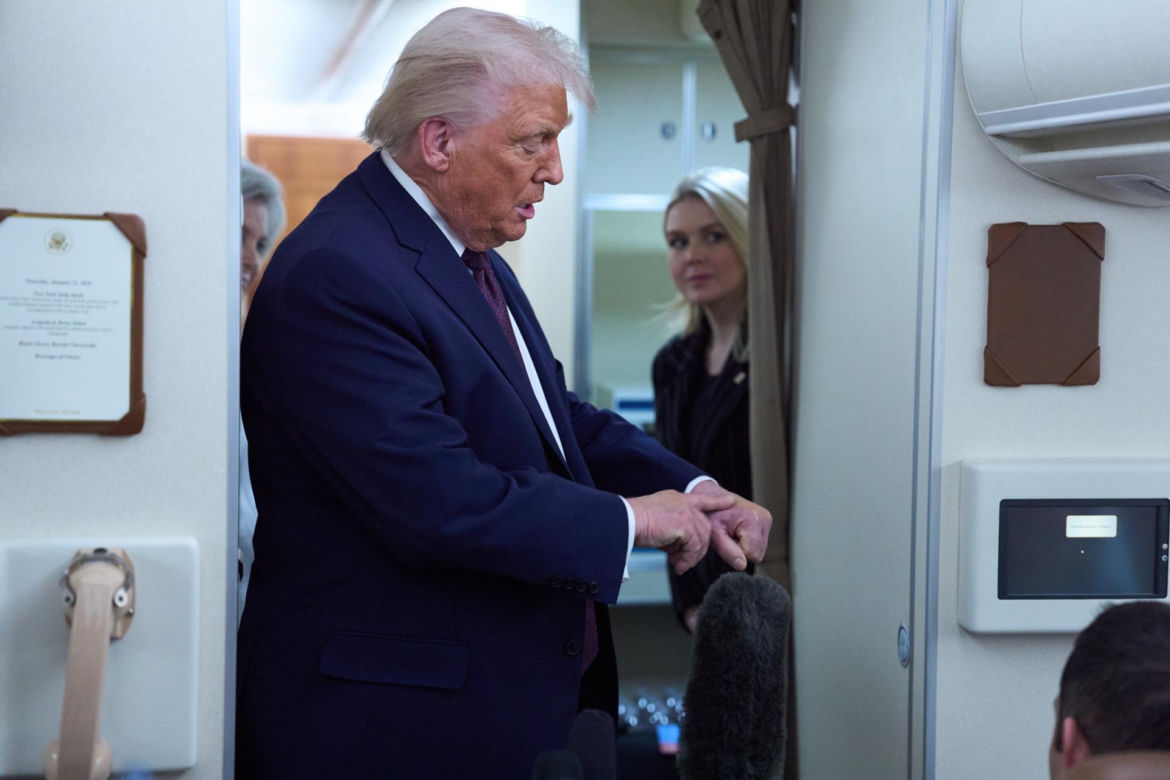 Tajemniczy znak na ręce Trumpa! Rzeczniczka tłumaczy