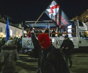 Marsze w całej Polsce! Kobiety żądają legalnej aborcji. „To nie jest koniec walki”