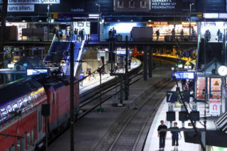 Niemcy/ Prezes Deutsche Bahn: ruch kolejowy stopniowo wraca do normy (opis) Awaria systemu łączności radiowej GSM-R wymusiła zatrzymanie wszystkich pociągów w całym kraju na czas ok. dwóch godzin
