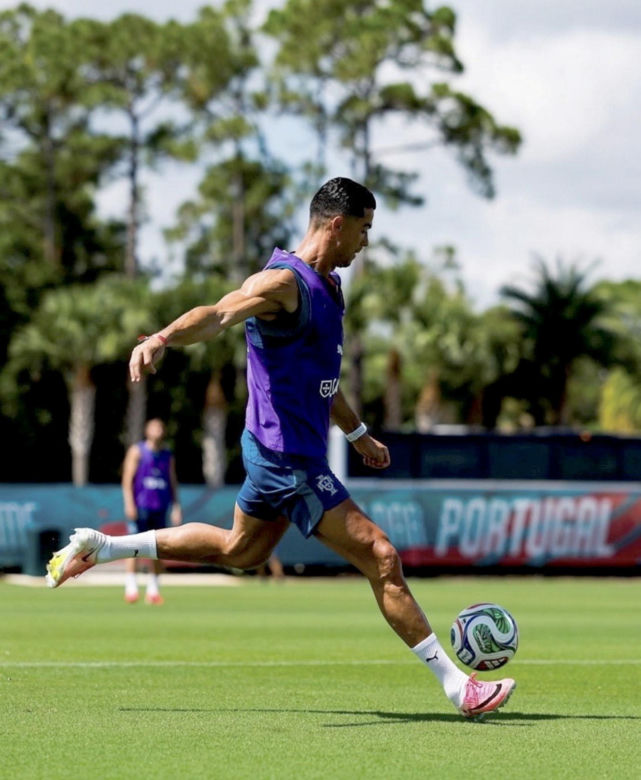 Cristiano Ronaldo i jego klata