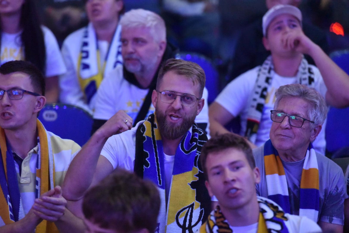 Strefa kibica w Kujawsko-Pomorskiej Arenie Toruń. Tak fani dopingowali ekipę "Aniołów" podczas finału PGE Ekstraligi