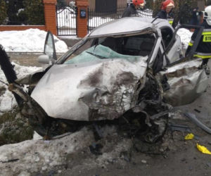 Wypadek w Bliznem: Osobówka zderzył się z ciężarówką
