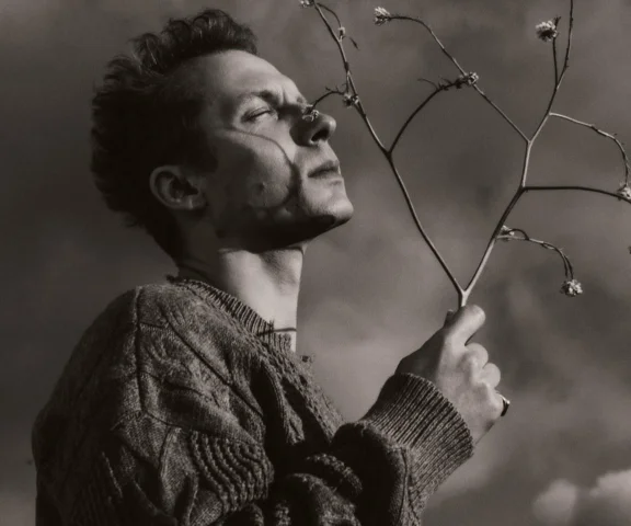 Siedmiominutowy utwór od Igora Herbuta.  „Żółw” rozbraja swoją wrażliwością i intymnością 