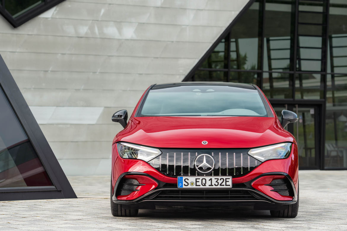 Mercedes-AMG EQE 43 (2022)