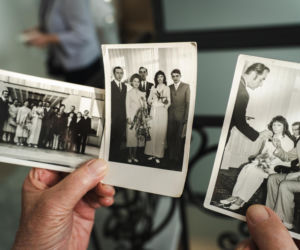 Złoty Gody par małżeńskich w Siedlcach - wręczenie pamiątkowych medali