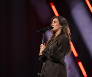 Alicja Szemplińska z pierwszym występem po Eurowizji. Niezmiennie wspierała ją mama Izabela