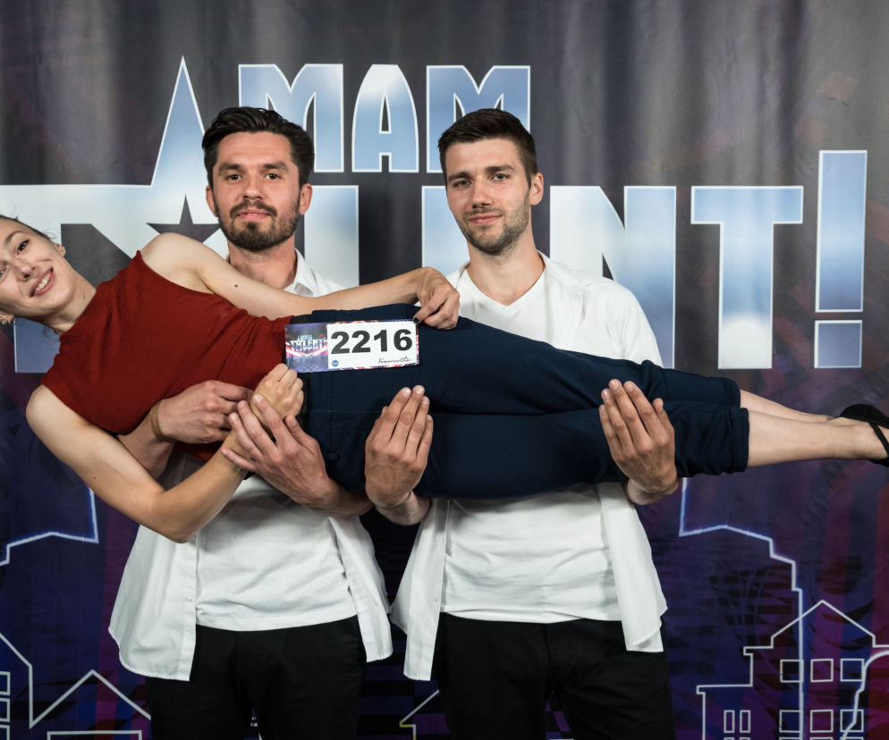 Acrotrio MAD