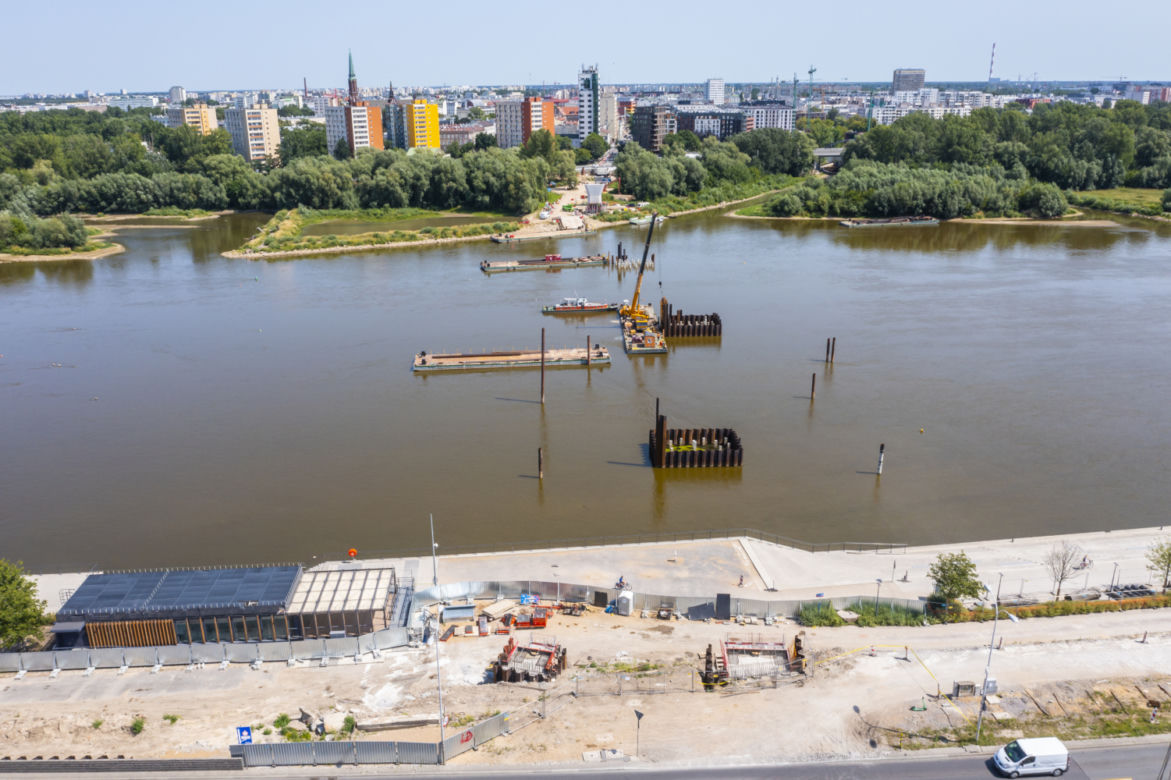Budowa kładki na Pragę - lipiec 2022
