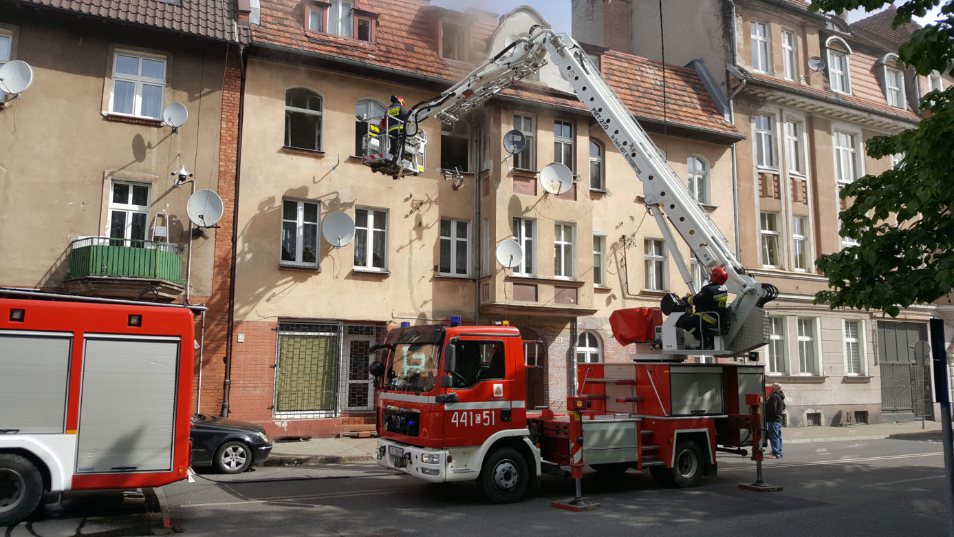 Pożar w kamienicy przy ulicy Narutowicza w Grudziądzu. Jest ofiara śmiertelna