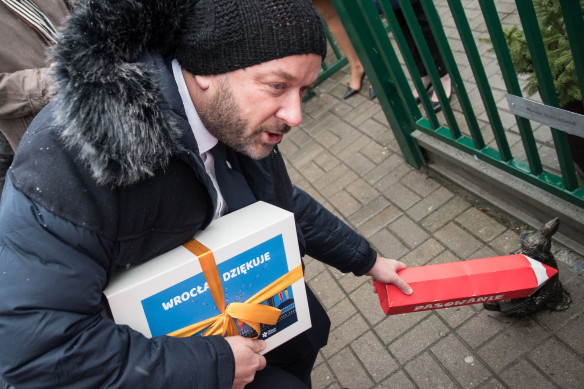 Nowy krasnal we Wrocławiu. Nazywa się Integracjanek