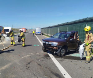 Śmiertelny wypadek na obwodnicy Ostrowa Wielkopolskiego. Dostawczak uderzył w auto