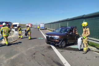 Śmiertelny wypadek na obwodnicy Ostrowa Wielkopolskiego. Dostawczak uderzył w auto