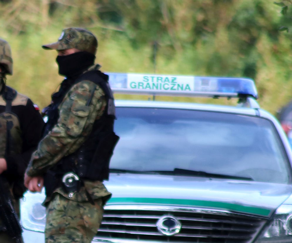 Siemiatycze. Pościg za przemytnikiem. W samochodzie imigranci