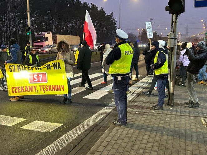 Protest pieszych w Łomiankach