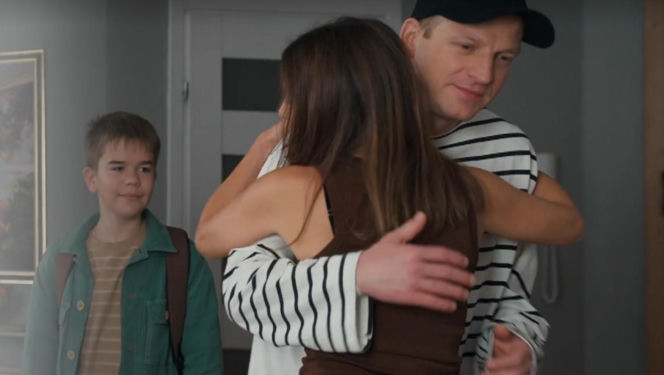 Barwy szczęścia, odc. 3317. Łukasz (Michał Rolnicki), Kasia (Katarzyna Glinka), Ksawery (Bartosz Gruchot)