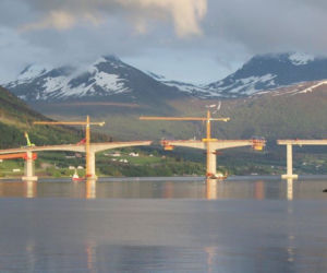 most Tresfjord budowa