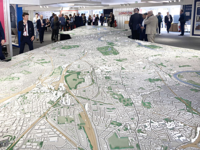 Szymon Wojciechowski relacjonuje tegoroczne MIPIM