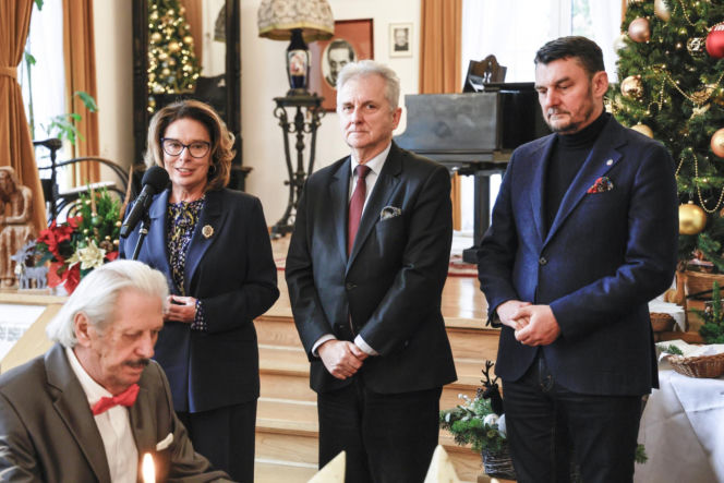 Małgorzata Kidawa-Błońska wpadała na wigilię w Skolimowie. Wzruszające sceny [ZDJĘCIA]