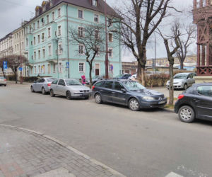 Parkują na przejściach dla pieszych, skrzyżowaniach i... przystankach autobusowych. A Straż Miejska jest bezlitosna [GALERIA]