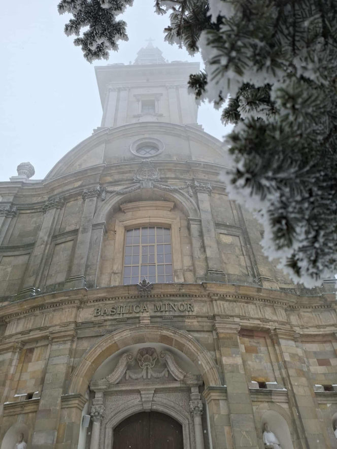 Majestatycznie, zimowo, jak w bajkowej Narnii. Tak Nowy Rok wita Święty Krzyż