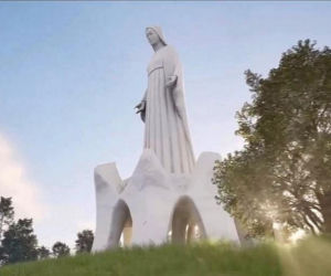 Budowa posągu Matki Boskiej w Konotopiu