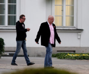 TWÓRCA TUSKA PRACYJE NAD KOMOROWSKIM