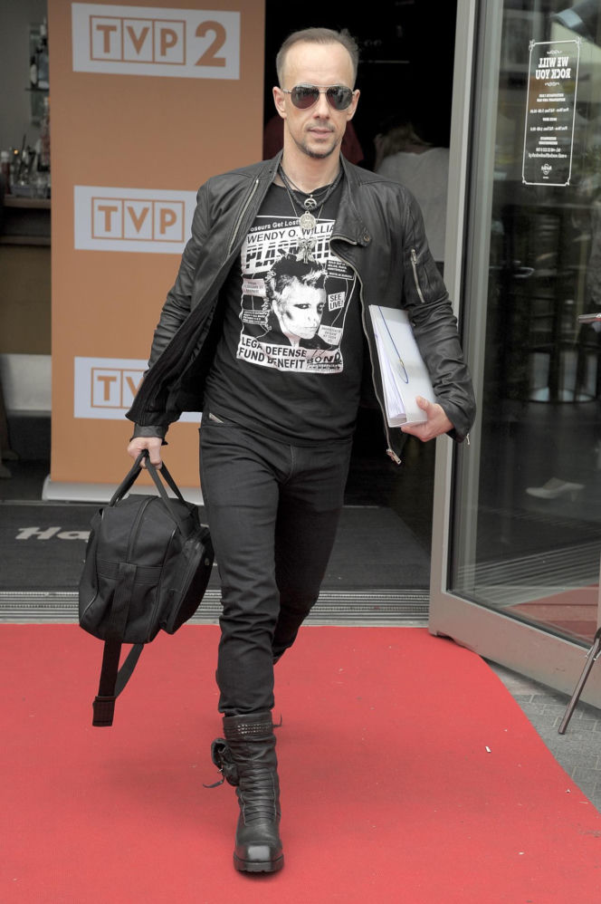 Kiedyś mroczny metalowiec z podziemia. Tak na przestrzeni lat zmieniał się Adam Darski z Behemotha