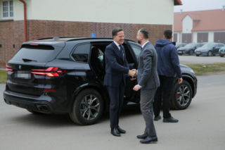 Szef NATO na mazurskim poligonie. Mark Rutte ostrzegł Putina: „Jesteśmy zjednoczeni i gotowi