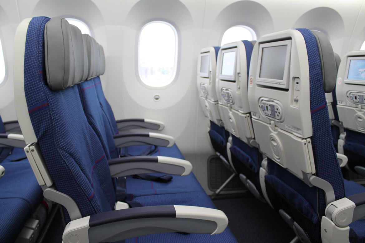 Polski DREAMLINER - WNĘTRZE. ZOBACZ wnętrze Boeinga 787 LOT-u