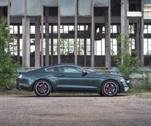 Ford Mustang Bullitt 5.0 V8 6MT