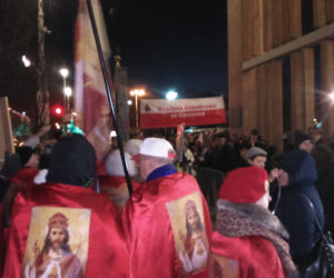 Protest przeciwko wystawie Mariny Abramović w Toruniu