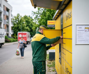 Czy w długi weekend czerwcowy pracują kurierzy? Harmonogram pracy InPost, DPD i DHL w Boże Ciało