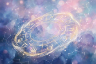 Horoskop na 9 lutego - Kosmiczna energia zaprasza do głębokiej introspekcji i zrzucenia tego, co już Ci nie służy