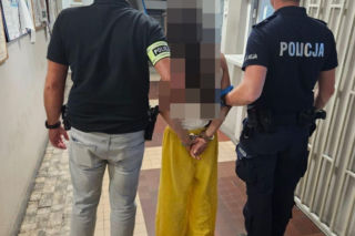 Matka porwała troje dzieci sprzed nosa kuratora! Kobiecie pomagało trzech mężczyzn 