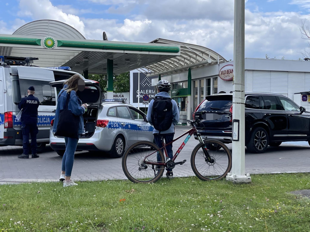  Pijany kierowca potrącił dziecko na rowerze. Próbował uciekać. Miał 2 promile