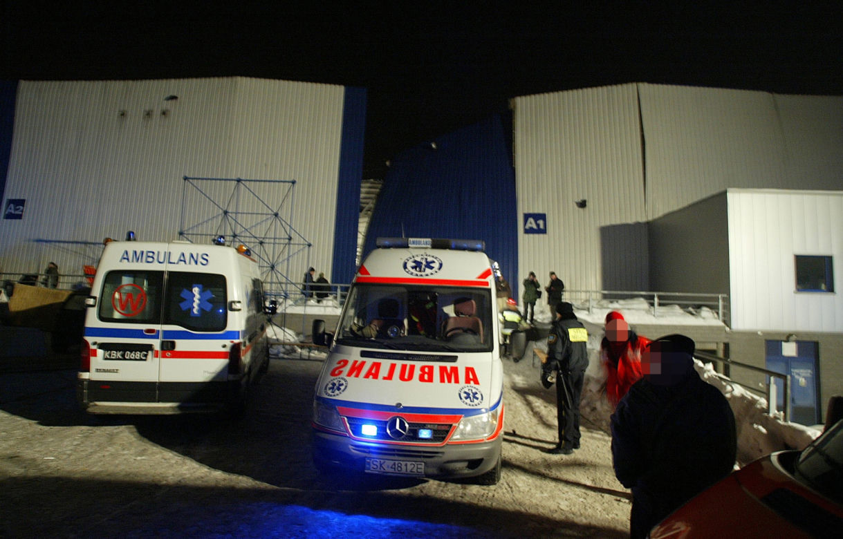 Hala zawaliła się podczas wystawy gołębi. Zginęło 65 osób, 170 zostało rannych. Mija 15 lat od potwornej tragedii w Katowicach