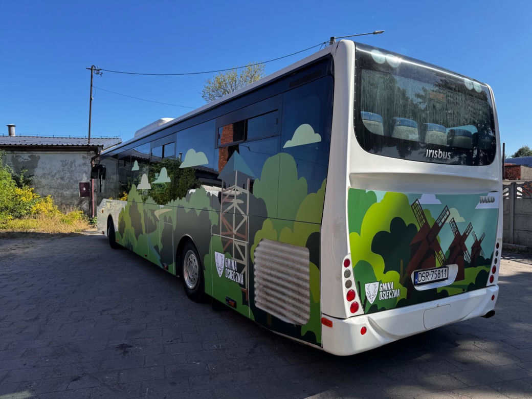 Nowe autobusy w Osiecznej 
