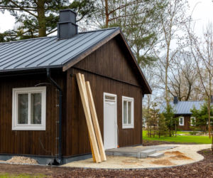 Domki fińskie na Polu Mokotowskim w Warszawie