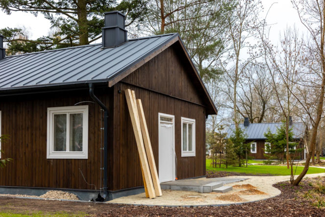 Domki fińskie na Polu Mokotowskim w Warszawie