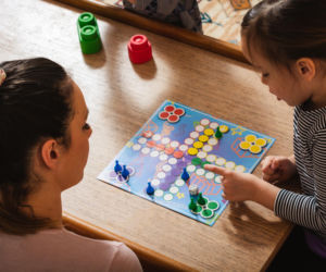 Dziecko płacze po przegranej w grę? To ważna lekcja, a nie powód do zmartwień