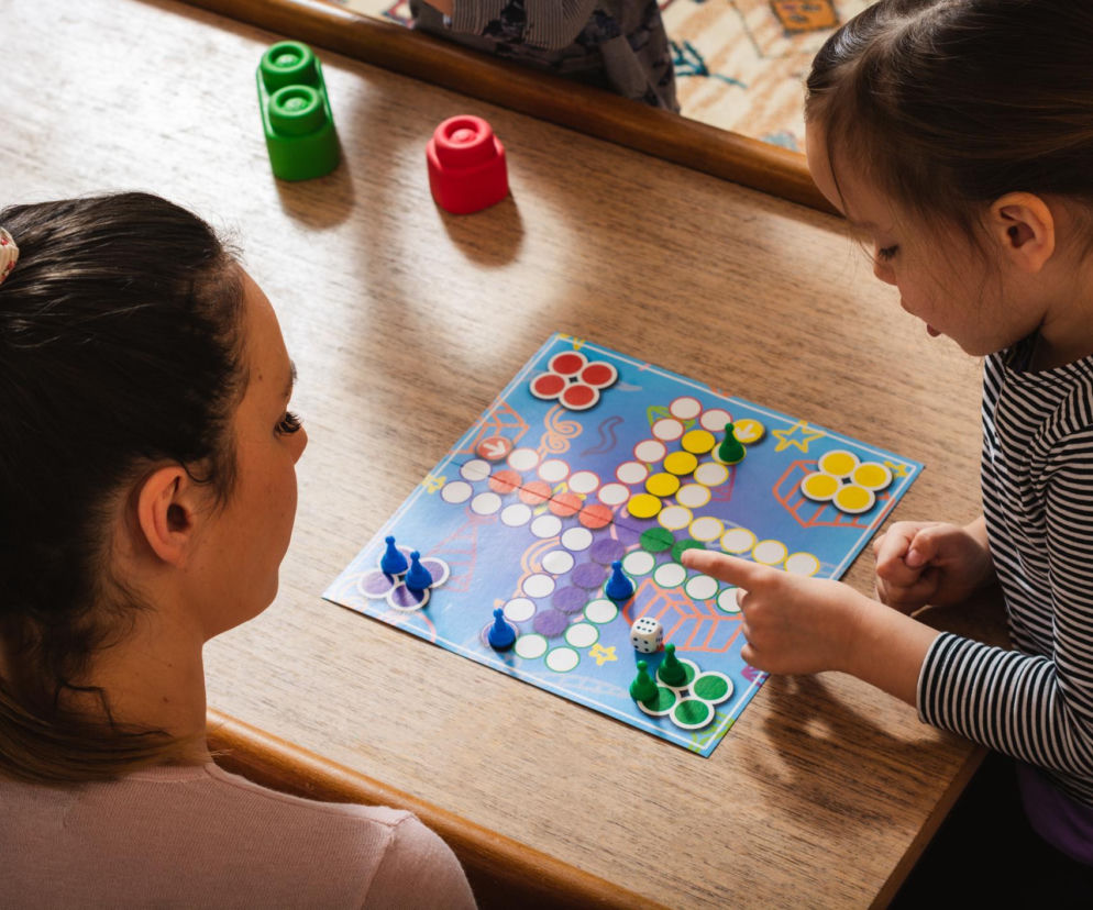 Dziecko płacze po przegranej w grę? To ważna lekcja, a nie powód do zmartwień